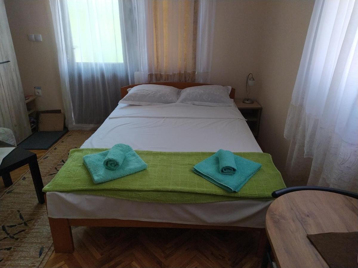 Studio 2 Golubac Esterno foto
